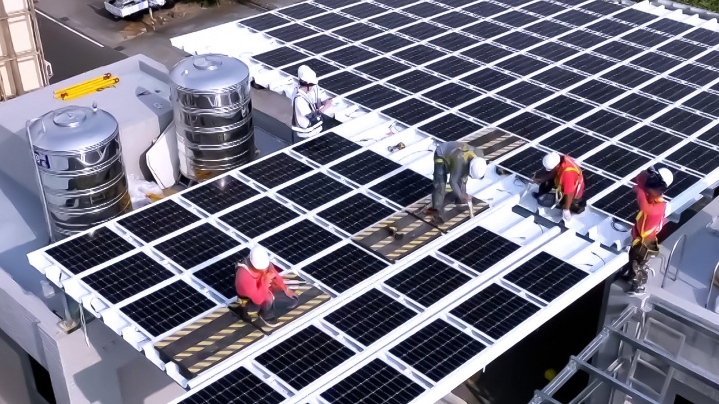 米蘭體育打造光電建築一體化整合建材，開發SunSteel光電整合型浪板，實現快速安裝、避免二次施工，讓屋頂光電躍升未來建物新標配。